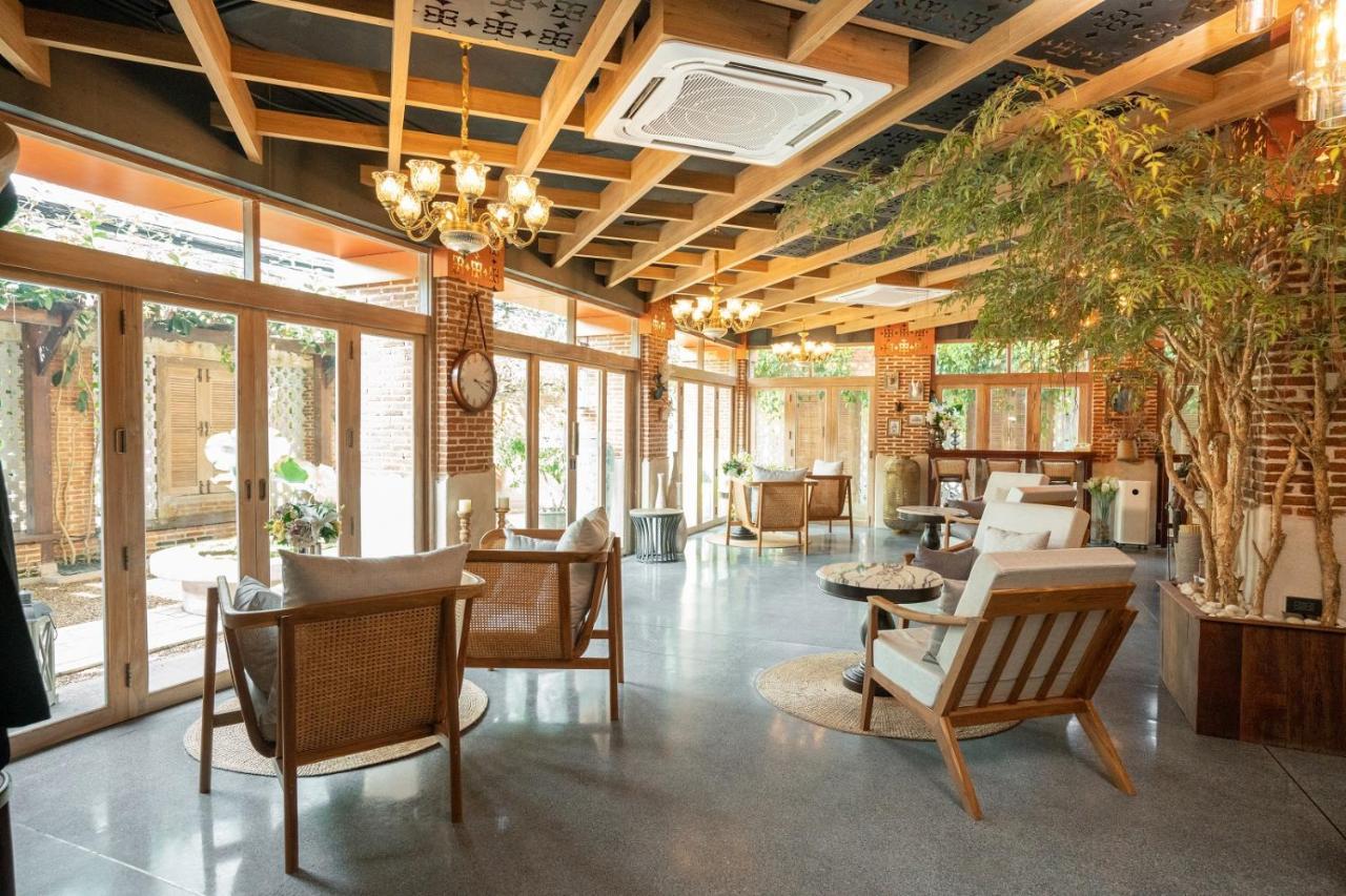 Sanae' Oldtown Hotel Chiang Mai Exterior foto